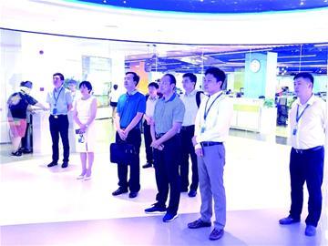 全力以赴抓好招大引強工作，以互聯網信息服務賦能高質量發展